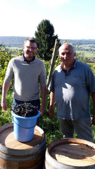 Au Vignoble du Poirier du Loup Au Vignoble du Poirier du Loup