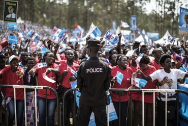 Les Rwandais aux urnes: "Le seul suspense est de voir si Kagame aura plus de 95% des voix" Les Rwandais aux urnes: "Le seul suspense est de voir si Kagame aura plus de 95% des voix"