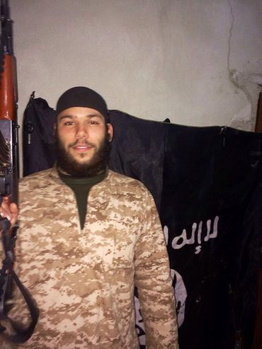 Osama K. l'homme ayant accompagné le kamikaze du métro Malbeek. Osama K. l'homme ayant accompagné le kamikaze du métro Malbeek.