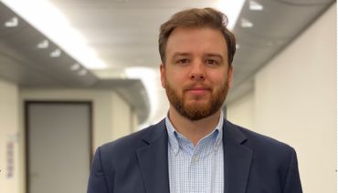 Aleksander Pruitt a voté pour Donald Trump après avoir suivi le parti libertarien. Il est aujourd'hui assistant au Parlement européen (Groupe des Conservateurs et Réformistes européens). Aleksander Pruitt a voté pour Donald Trump après avoir suivi le parti libertarien. Il est aujourd'hui assistant au Parlement européen (Groupe des Conservateurs et Réformistes européens).