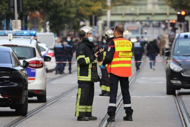 France : une attaque au couteau à Nice fait au moins deux morts et plusieurs blessés France : une attaque au couteau à Nice fait au moins deux morts et plusieurs blessés