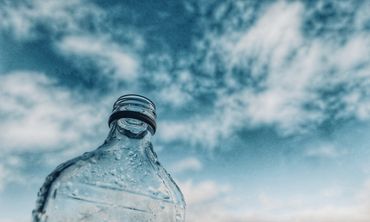 Delhaize vend de l'eau du robinet filtrée : des manquements ? Delhaize vend de l'eau du robinet filtrée : des manquements ?