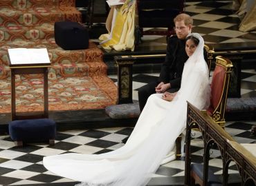 Voici la robe portée par Meghan Markle pour son mariage avec le prince Harry (vidéos) Voici la robe portée par Meghan Markle pour son mariage avec le prince Harry (vidéos)
