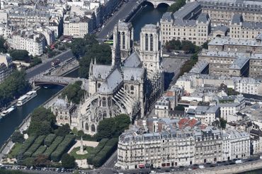 Un photographe a eu la chance exceptionnelle de survoler Paris: découvrez ses clichés Un photographe a eu la chance exceptionnelle de survoler Paris: découvrez ses clichés