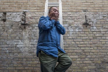 Ai Weiwei dans son atelier berlinois en avril 2018. Ai Weiwei dans son atelier berlinois en avril 2018.