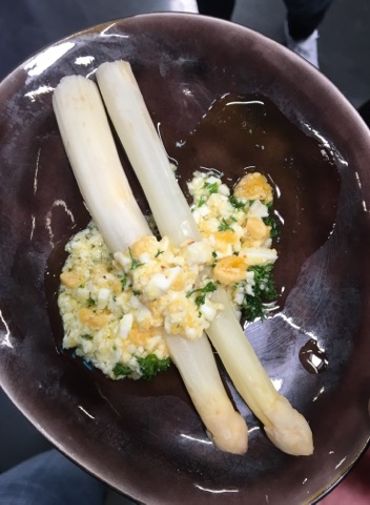 Recette de Carlo : asperges à la flamande Recette de Carlo : asperges à la flamande
