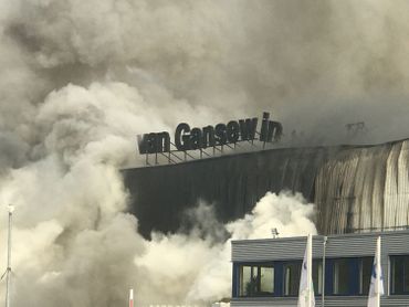 Important incendie dans le centre de recyclage Van Gansewinkel à Wandre (photos et vidéos) Important incendie dans le centre de recyclage Van Gansewinkel à Wandre (photos et vidéos)