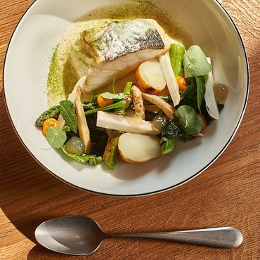 A partir d'avril 2021, le chef Olivier De Vriendt et l'équipe Rizom proposeront une offre "street food " à déguster sur place debout, ou à emporter. Cette offre débutera dès le premier weekend d’avril : les samedi 3 avril et dimanche 4 avril A partir d'avril 2021, le chef Olivier De Vriendt et l'équipe Rizom proposeront une offre "street food " à déguster sur place debout, ou à emporter. Cette offre débutera dès le premier weekend d’avril : les samedi 3 avril et dimanche 4 avril