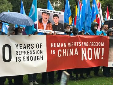 Une manifestation contre les violences politiques chinoise rassemble 400 personnes à Bruxelles Une manifestation contre les violences politiques chinoise rassemble 400 personnes à Bruxelles