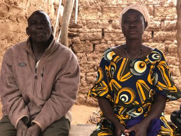 Ganame Adama et Porgo Azetou ont cinq enfants à nourrir. Mais la famille compte une trentaine de personnes Ganame Adama et Porgo Azetou ont cinq enfants à nourrir. Mais la famille compte une trentaine de personnes