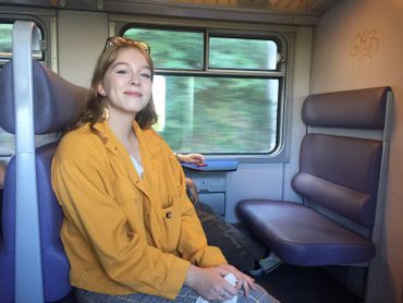 Pour Elisabeth, avoir 10 heures de cours par jour, c'est "anti-éducatif" Pour Elisabeth, avoir 10 heures de cours par jour, c'est "anti-éducatif"