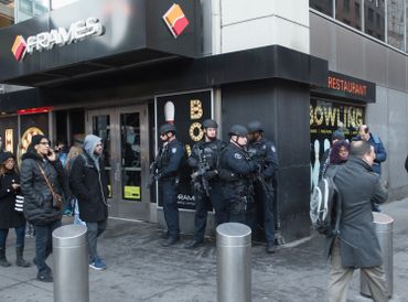 Explosion à New York: trois lignes de métro évacuées, une personne arrêtée Explosion à New York: trois lignes de métro évacuées, une personne arrêtée