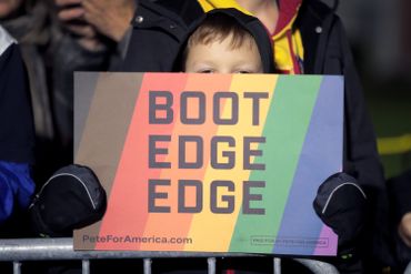 Gay, chrétien et vétéran d'Afghanistan, qui est Pete Buttigieg, le candidat démocrate anti-Trump Gay, chrétien et vétéran d'Afghanistan, qui est Pete Buttigieg, le candidat démocrate anti-Trump