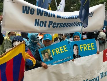 Une manifestation contre les violences politiques chinoise rassemble 400 personnes à Bruxelles Une manifestation contre les violences politiques chinoise rassemble 400 personnes à Bruxelles
