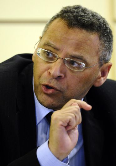 André Gubbels avait fait état d'une diminution progressive des dossiers en attente en novembre. André Gubbels avait fait état d'une diminution progressive des dossiers en attente en novembre.