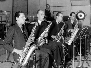 Orchestre Stan Brenders. Saguet, Demany, Billen et Jo Magist. Orchestre Stan Brenders. Saguet, Demany, Billen et Jo Magist.