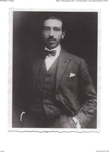 Fernand de Montigny, habillé en architecte, et plus en sportif Fernand de Montigny, habillé en architecte, et plus en sportif