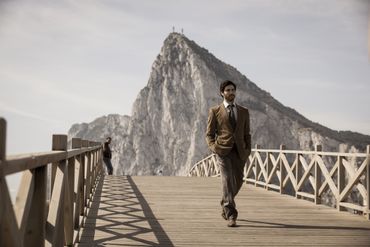 Gilles Lellouche infiltré dans les coulisses des douanes à Gibraltar Gilles Lellouche infiltré dans les coulisses des douanes à Gibraltar
