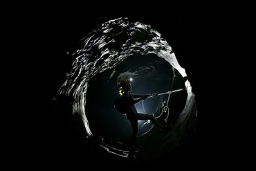 Un visiteur dans la grotte de Son Doong nichée au coeur de la jungle vietnamienne, le 18 janvier 2021. Un visiteur dans la grotte de Son Doong nichée au coeur de la jungle vietnamienne, le 18 janvier 2021.