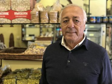 Jacques Bitton, propriétaire de la boucherie Amsellem, véritable "institution" à Casablanca Jacques Bitton, propriétaire de la boucherie Amsellem, véritable "institution" à Casablanca