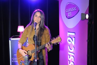Romy Conzen en set acoustique Romy Conzen en set acoustique