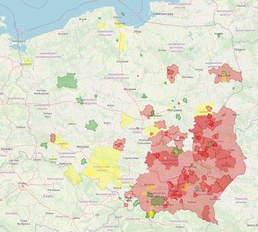 "Zone sans LGBTI": 80 communes sur 2000. Rouge: la zone est sans LGBTI; jaune: en discussion; vert: la zone a refusé l'appellation "sans LGBTI". "Zone sans LGBTI": 80 communes sur 2000. Rouge: la zone est sans LGBTI; jaune: en discussion; vert: la zone a refusé l'appellation "sans LGBTI".