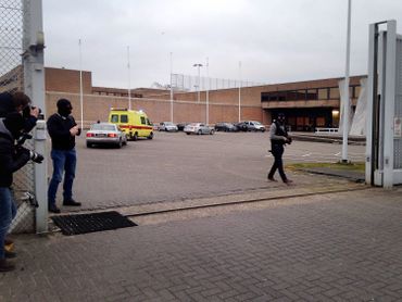 Salah Abdeslam est arrivé samedi en fin d'après-midi à la prison de Bruges Salah Abdeslam est arrivé samedi en fin d'après-midi à la prison de Bruges