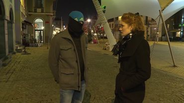 Aux côtés de la journaliste Sophie Mergen, un gilet jaune pour qui le seul moyen de se faire entendre, c'est "la révolution" Aux côtés de la journaliste Sophie Mergen, un gilet jaune pour qui le seul moyen de se faire entendre, c'est "la révolution"