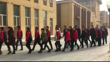 Une famille ouïghour, chassée de l'ambassade de Belgique à Pékin… Les Ouïghours, une minorité persécutée Une famille ouïghour, chassée de l'ambassade de Belgique à Pékin… Les Ouïghours, une minorité persécutée