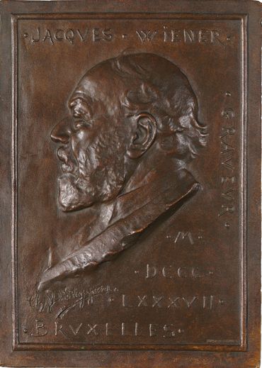 La plaque commémorative La plaque commémorative