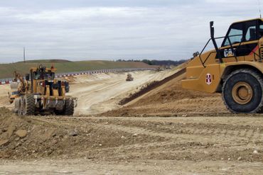 Travaux préparatoires à Licourt, près d'Amiens, en 2011 Travaux préparatoires à Licourt, près d'Amiens, en 2011