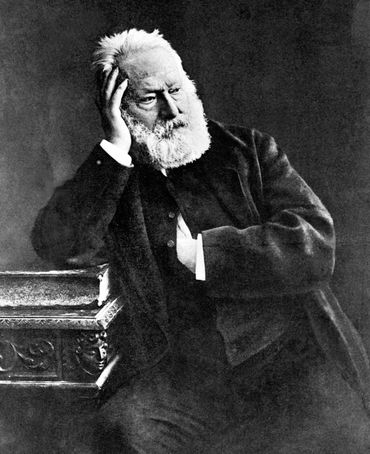 Victor Hugo, en 1880, par le grand photographe Nadar Victor Hugo, en 1880, par le grand photographe Nadar