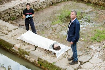 TOURNAGE - MEURTRES DANS LE MORVAN TOURNAGE - MEURTRES DANS LE MORVAN