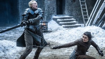 Brienne de Torth et Arya Stark (Gwendoline Christie et Maisie Williams) Brienne de Torth et Arya Stark (Gwendoline Christie et Maisie Williams)