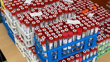Submergé par l'afflux de tests covid, le laboratoire namurois Luc Olivier n'accepte plus de tests pendant une semaine Submergé par l'afflux de tests covid, le laboratoire namurois Luc Olivier n'accepte plus de tests pendant une semaine