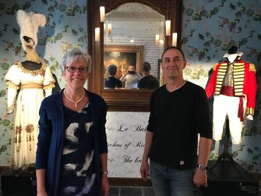 Bernadette Raeymaekers et Etienne Claude, respectivement présidente et directeur du Musée Wellington à Waterloo. Bernadette Raeymaekers et Etienne Claude, respectivement présidente et directeur du Musée Wellington à Waterloo.