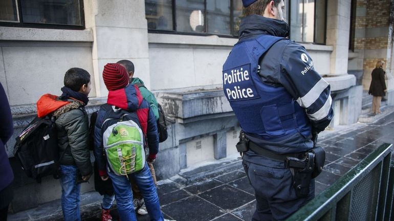 Les policiers de Bruxelles Nord présents aux entrées des écoles de leur