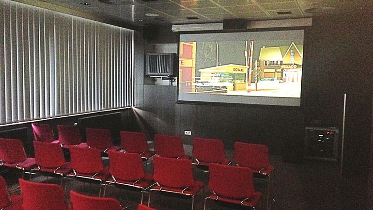 Pourquoi Les Sièges De Cinéma Sont Rouges Salzinnes: des séances de cinéma pour les patients du CHU UCL Namur