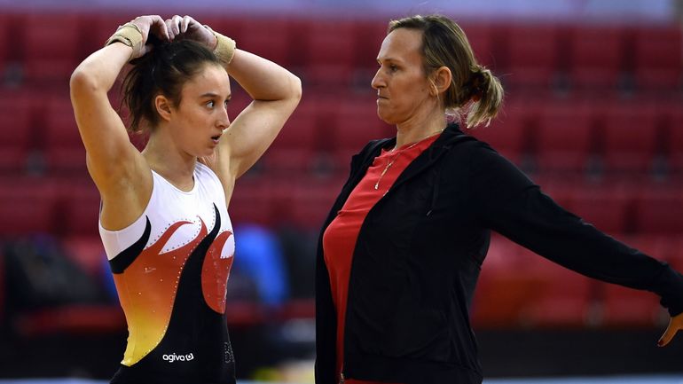 Team Usa Scandale Dans Le Monde De La Gymnastique Scandale dans le monde gymnique : les entraîneurs de Nina Derwael