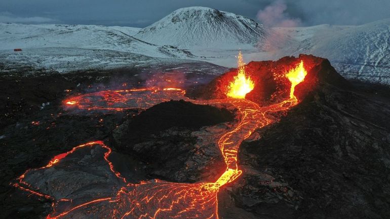  Islande  l ruption  volcanique  s tend avec une nouvelle 