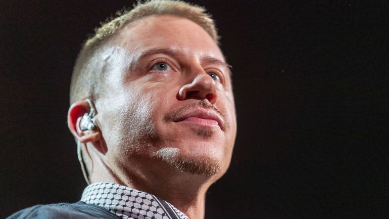 Guerre Israël- Gaza : Macklemore accuse l’industrie musicale de participer à la guerre “en se taisant”