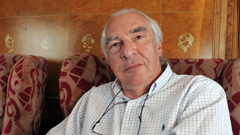 Le Bureau Des Jardins Et Des étangs Didier Decoin "Le Bureau des Jardins et des Etangs", Didier Decoin donne vie à une