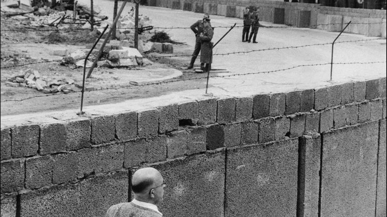 Le Mur De Berlin Reconstitué à L Occasion Des 25 Ans De Sa Chute