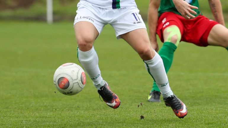 Football Casse-tete en vue pour les montees et descentes en Divisions ...