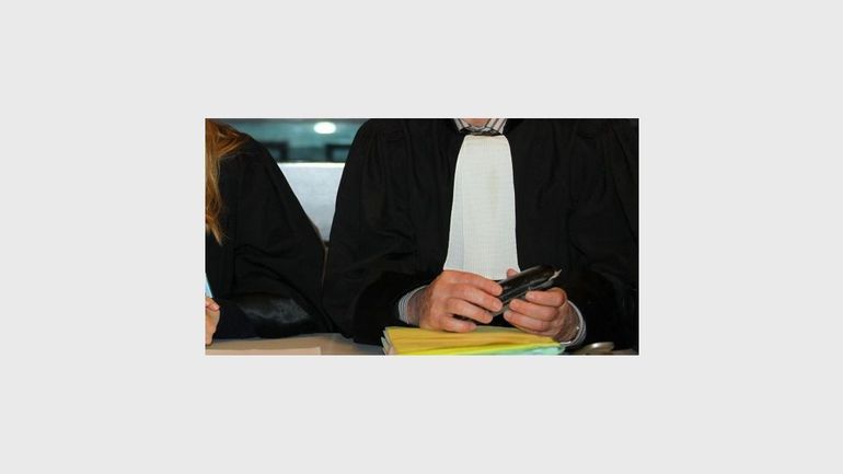 Les Bureaux D Aide Juridique Gratuite A L Arret Des Aujourd Hui