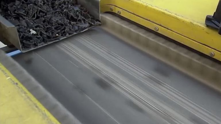 Les chinois ne veulent plus de nos plastiques (entre-autres). Il va falloir apprendre à les recycler. Les chinois ne veulent plus de nos plastiques (entre-autres). Il va falloir apprendre à les recycler.