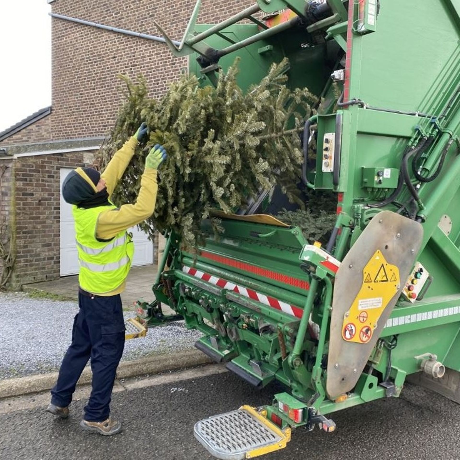 Collecte des sapins de Noël — Liège