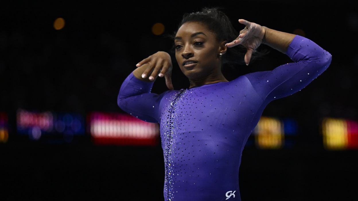 Gymnastique : Simone Biles s'offre un 21e titre mondial pour son