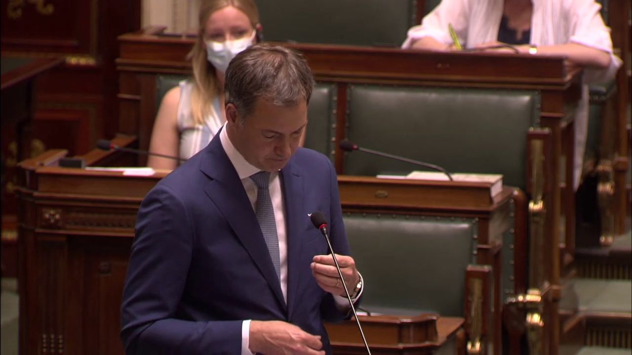 Suicide d'une adolescente: le Premier ministre condamne et annonce des mesures