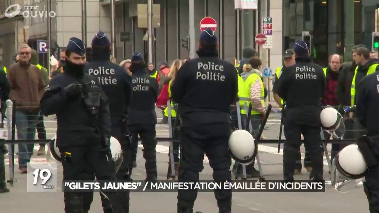 Gilets Jaunes Une Manifestation Marquée Par Des Incidents 30112018